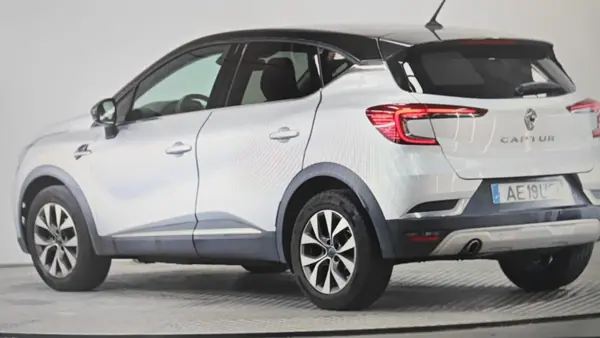 Renault Captur 2021 - 15000 EUR, 138000 km - 138000km - foto 4 de 9