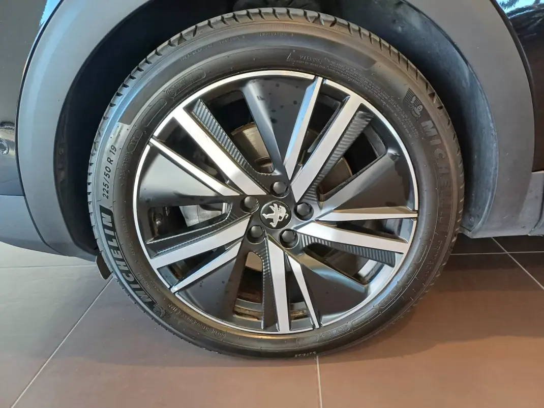 Peugeot 3008 2022 - 27750 EUR, 59200 km - 59200km - foto 32 de 36