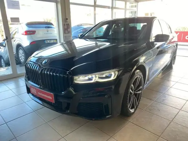 BMW 740 2021 - 66900 EUR, 56181 km - AUTO.MOTO.pt - 56181km - foto 50 de 53