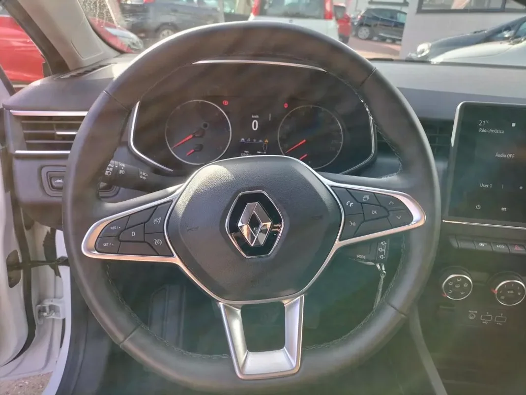 Renault Clio 2020 - 16250 EUR, 96000 km - AUTO.MOTO.pt - 96000km - foto 8 de 12