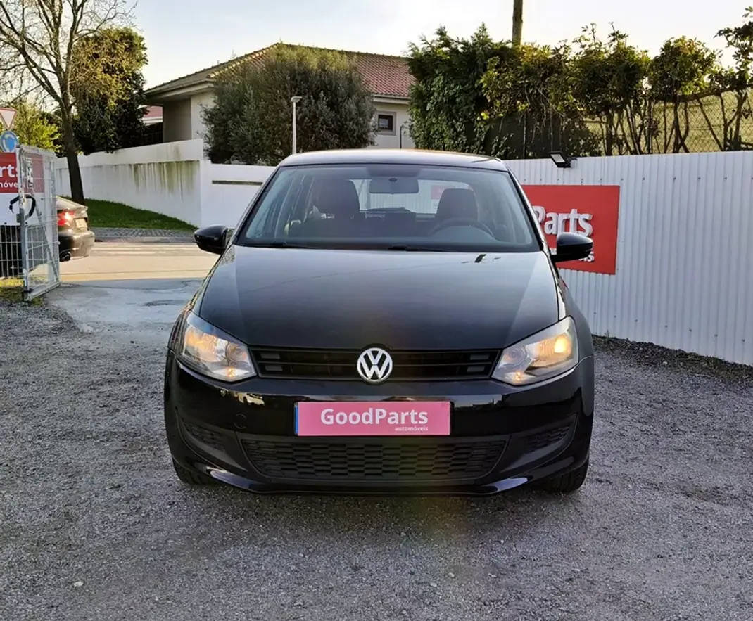 Volkswagen Polo 2011 - 7490 EUR, 120850 km - AUTO.MOTO.pt - 120850km - foto 7 de 21
