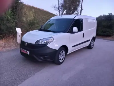 Fiat Doblo 2018 - 7500 EUR, 429470 km - AUTO.MOTO.pt - 429470km - foto 2 de 11