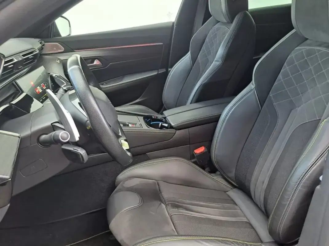 Peugeot 508 SW 2022 - 39000 EUR, 62000 km - AUTO.MOTO.pt - 62000km - foto 9 de 39