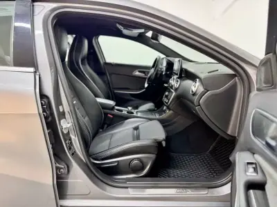 Mercedes-Benz A 180 2016 - 14950 EUR, 142000 km - AUTO.MOTO.pt - 142000km - foto 48 de 54