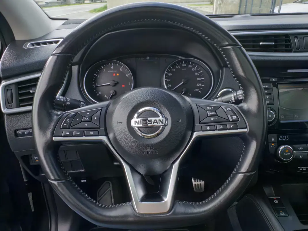 Nissan Qashqai 2019 - 18990 EUR, 106000 km - AUTO.MOTO.pt - 106000km - foto 17 de 41