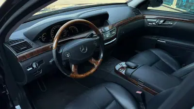 Mercedes-Benz S 320 2010 - 13900 EUR, 338000 km - foto 6 de 7