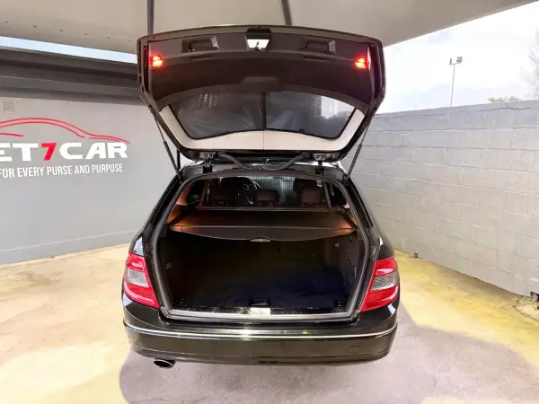 Mercedes-Benz C 220 2009 - 15490 EUR, 188996 km - AUTO.MOTO.pt - 188996km - foto 7 de 20