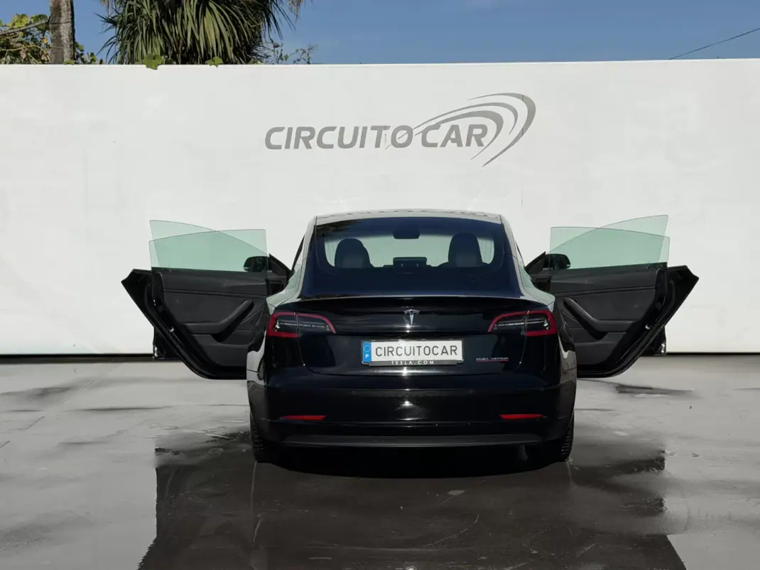 Tesla Model 3 2020 - 29500 EUR, 89581 km - 89581km - foto 12 de 48