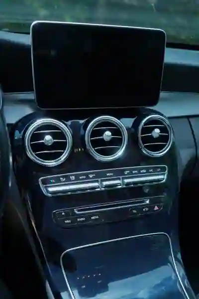 Mercedes-Benz C 220 2017 - 20900 EUR, 174000 km - AUTO.MOTO.pt - 174000km - foto 22 de 31