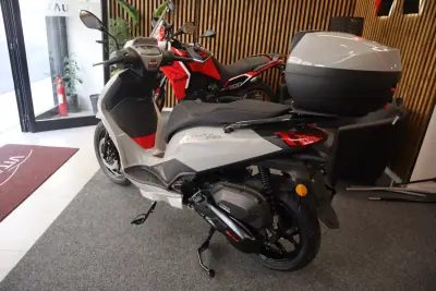 SWM 2026 - 2590 EUR, 1 km - foto 2 de 11