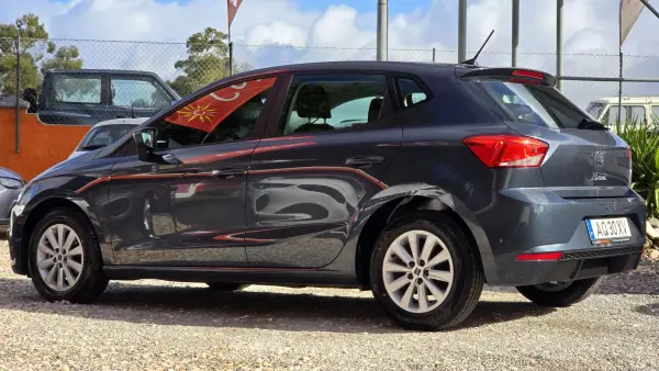 SEAT Ibiza 2022 - 13850 EUR, 68030 km - AUTO.MOTO.pt - 68030km - foto 8 de 21