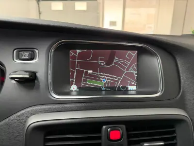 Volvo V40 2015 - 10990 EUR, 187405 km - AUTO.MOTO.pt - 187405km - foto 12 de 18