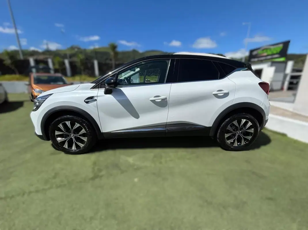 Renault Captur 2023 - 21990 EUR, 12544 km - AUTO.MOTO.pt - 12544km - foto 4 de 14