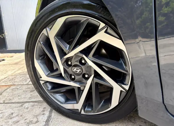 Hyundai i20 2021 - 16990 EUR, 41822 km - AUTO.MOTO.pt - 41822km - foto 14 de 16