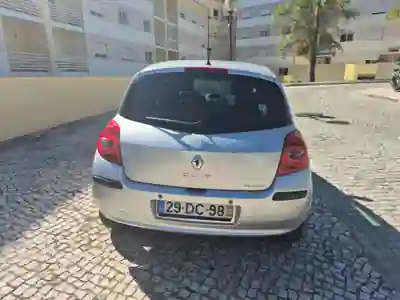 Renault Clio 2007 - 2800 EUR, 170539 km - 170539km - foto 4 de 14