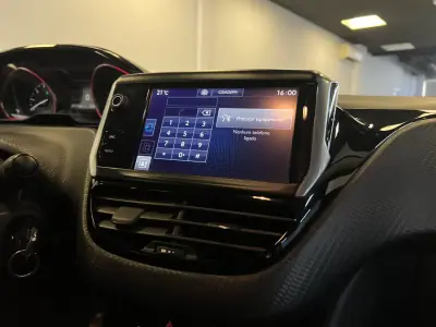 Peugeot 2008 2016 - 9990 EUR, 90000 km - AUTO.MOTO.pt - 90000km - foto 25 de 49