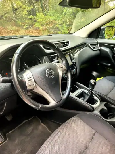 Nissan Qashqai 2016 - 15990 EUR, 153000 km - AUTO.MOTO.pt - 153000km - foto 17 de 24