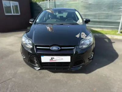 Ford Focus 2014 - 8250 EUR, 213902 km - AUTO.MOTO.pt - 213902km - foto 3 de 19