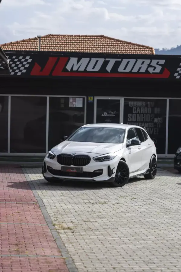 BMW 116 2020 — foto 3 de 38