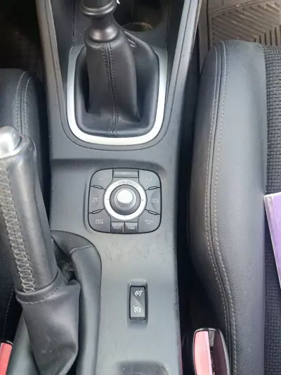 Renault Mégane Sport Tourer 2010 - 4750 EUR, 275000 km - foto 5 de 7