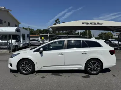 Toyota Avensis Touring Sports 2016 - 11990 EUR, 294000 km - AUTO.MOTO.pt - 294000km - foto 4 de 33