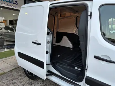 Citroën 1.6 HDI IVA Dedutível 2016 - 11500 EUR, 175000 km - AUTO.MOTO.pt - 175000km - foto 16 de 39
