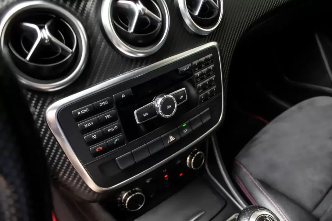 Mercedes-Benz A 180 2013 - 14990 EUR, 273379 km - 273379km - foto 21 de 36