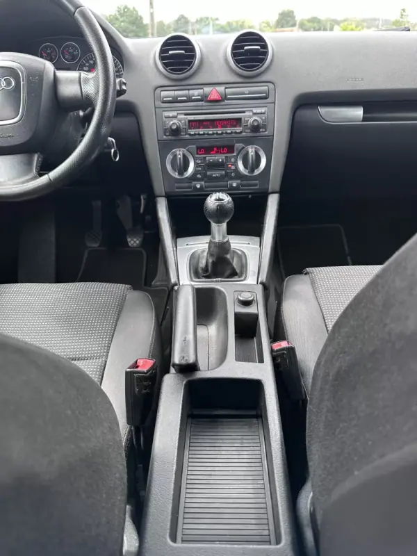 Audi A3 Sportback 2007 - 5900 EUR, 350000 km - AUTO.MOTO.pt - 350000km - foto 41 de 49