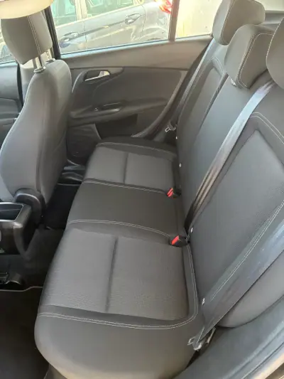 Fiat Tipo 2019 - 8999 EUR, 197000 km - AUTO.MOTO.pt - 197000km - foto 14 de 23