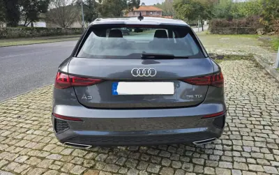Audi A3 Sportback 2021 - 21500 EUR, 249000 km - AUTO.MOTO.pt - 249000km - foto 6 de 17