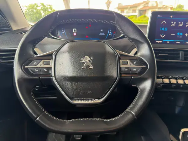Peugeot 3008 2017 - 18500 EUR, 83995 km - AUTO.MOTO.pt - 83995km - foto 17 de 28
