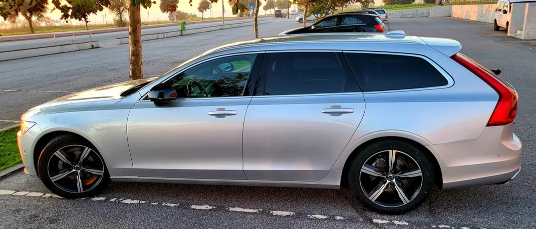 Volvo V90 2018 - 20000 EUR, 185000 km - 185000km - foto 4 de 15