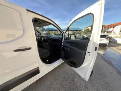 Toyota 2021 - 13950 EUR, 115000 km - AUTO.MOTO.pt - 115000km - foto 22 de 30