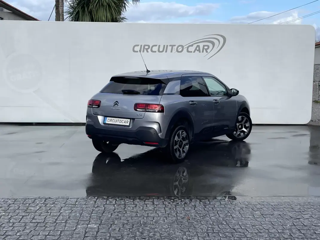 Citroën C4 Cactus 2019 - 12995 EUR, 70182 km - AUTO.MOTO.pt - 70182km - foto 3 de 37