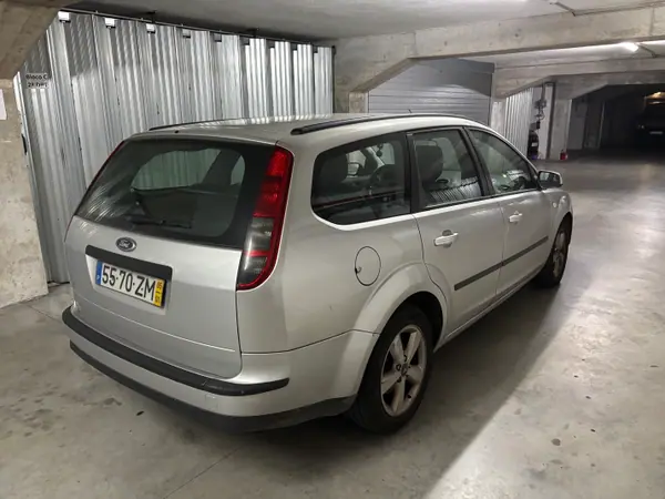 Ford Focus SW 2005 - 2200 EUR, 362000 km - AUTO.MOTO.pt - 362000km - foto 5 de 14