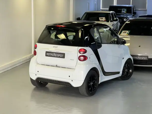 Smart ForTwo Coupé 2013 - 7990 EUR, 165000 km - AUTO.MOTO.pt - 165000km - foto 9 de 47