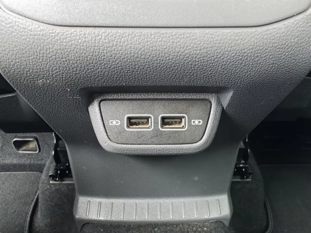 Volkswagen T-Cross 2019 - 17990 EUR, 105000 km - 105000km - foto 36 de 39
