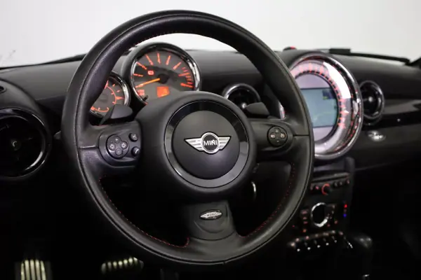 MINI John Cooper Works 2015 - 22950 EUR, 65169 km - AUTO.MOTO.pt - 65169km - foto 25 de 50