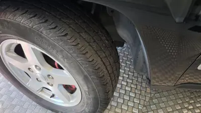 Jeep Grand Cherokee 2005 - 19900 EUR, 267367 km - 267367km - foto 30 de 52