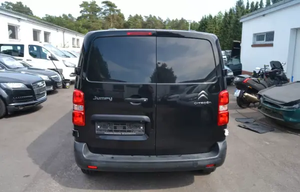 Citroën Jumpy 2015 - 9000 EUR, 159000 km - AUTO.MOTO.pt - 159000km - foto 7 de 11
