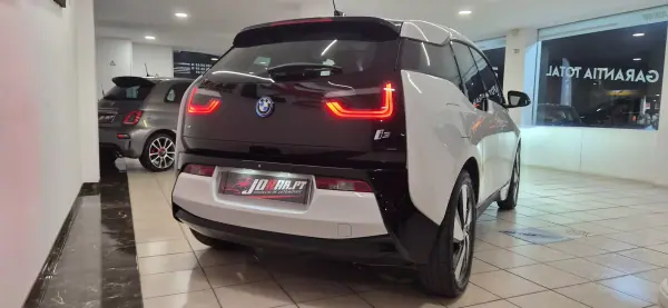 BMW i3 2017 - 17990 EUR, 55009 km - AUTO.MOTO.pt - 55009km - foto 8 de 44
