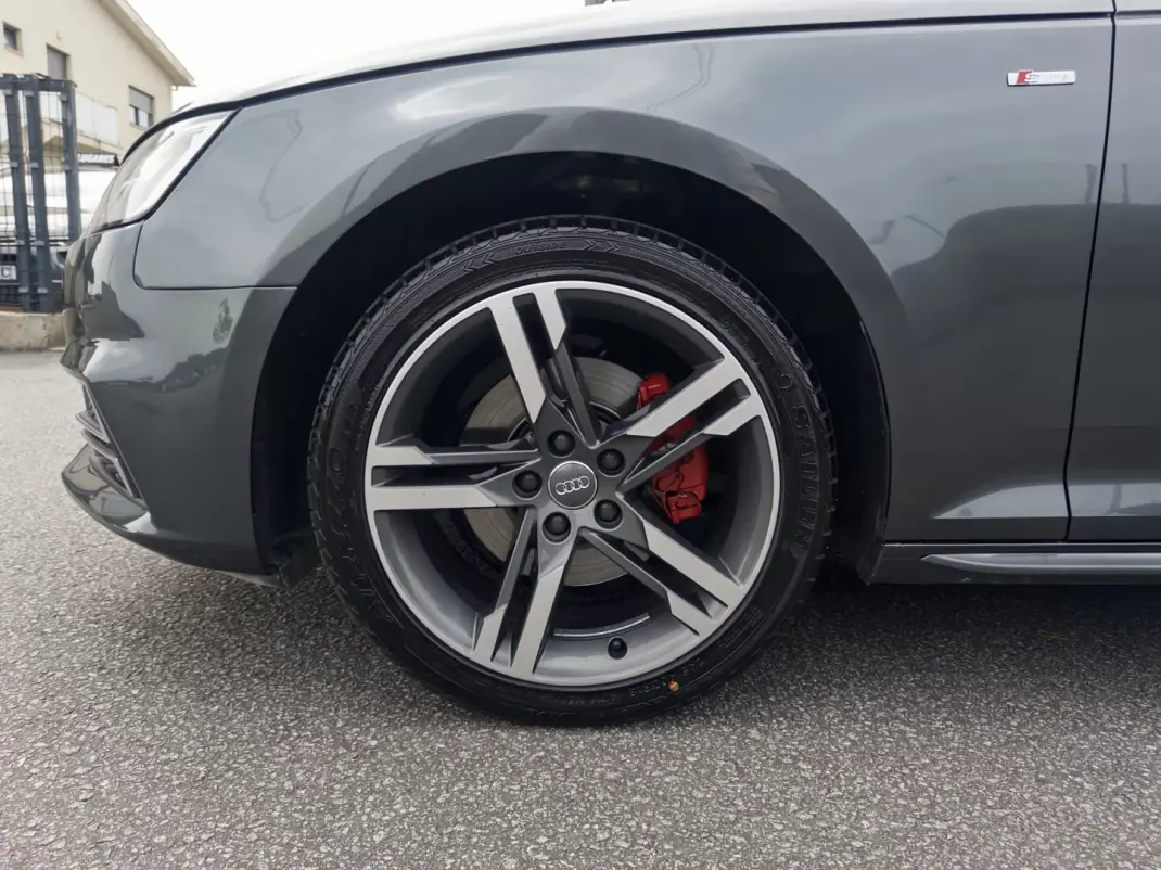 Audi A4 Avant 2016 - 22990 EUR, 153000 km - AUTO.MOTO.pt - 153000km - foto 11 de 47