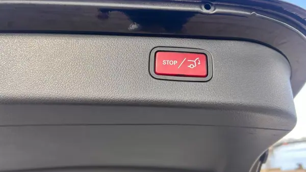 Mercedes-Benz C 200 2023 - 37990 EUR, 32000 km - AUTO.MOTO.pt - 32000km - foto 13 de 19