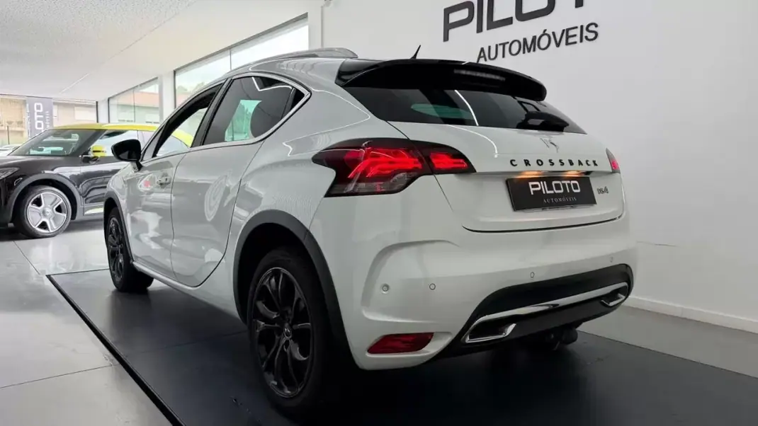 DS DS4 Crossback 2017 - 12990 EUR, 75491 km - 75491km - foto 26 de 29