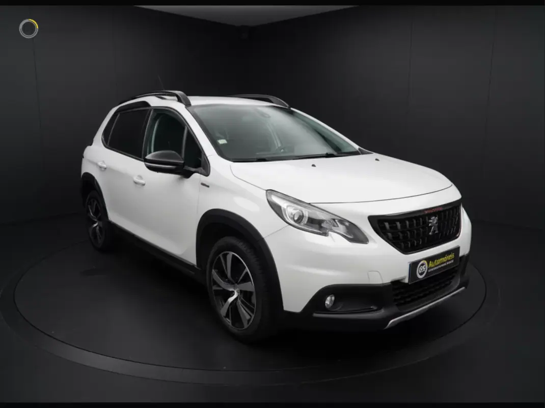 Peugeot 2008 2017 - 12990 EUR, 190000 km - AUTO.MOTO.pt - 190000km - foto 4 de 10