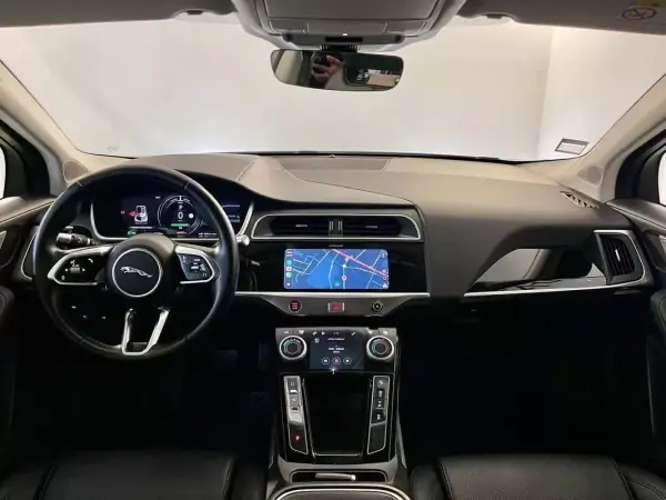 Jaguar I-Pace 2020 — foto 3 de 39