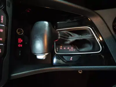 Kia Niro 2019 - 17250 EUR, 51300 km - AUTO.MOTO.pt - 51300km - foto 29 de 34