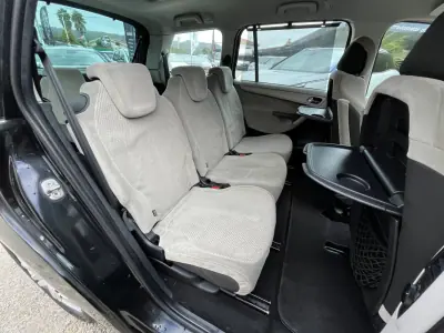 Citroën C4 Grand Picasso 2007 - 5500 EUR, 269000 km - AUTO.MOTO.pt - 269000km - foto 11 de 25