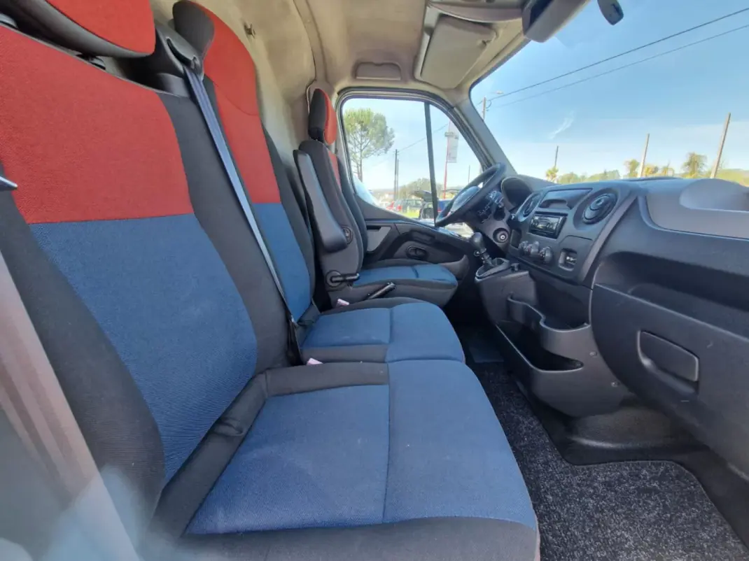 Renault 2012 - 14900 EUR, 156000 km - AUTO.MOTO.pt - 156000km - foto 4 de 5