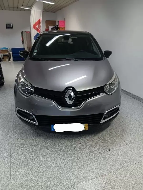 Renault Captur 2016 - 11950 EUR, 88000 km - AUTO.MOTO.pt - 88000km - foto 2 de 14